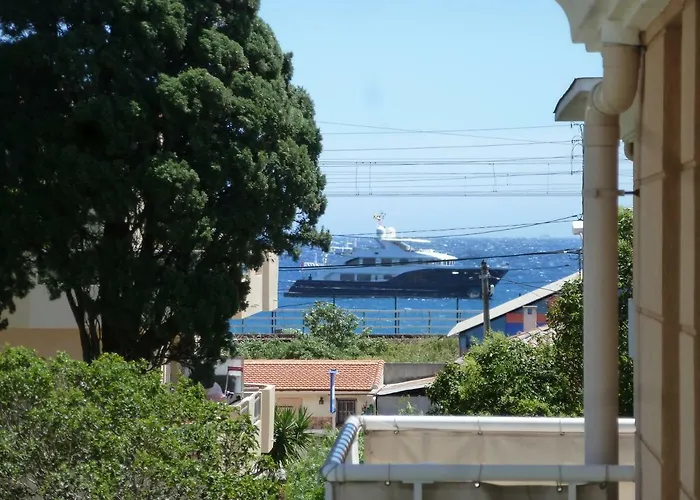 アパート Les Jardins D'antibes アンティーブ